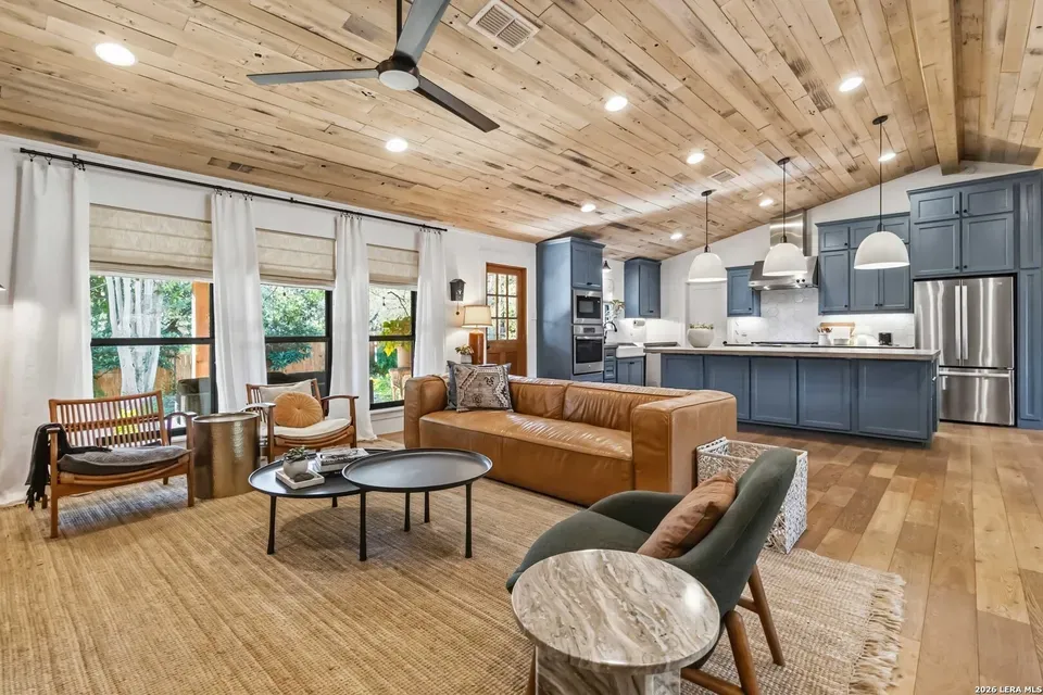 3 Bed 2 Bath Established Mid-Century Residence in New Braunfels, TX - 5