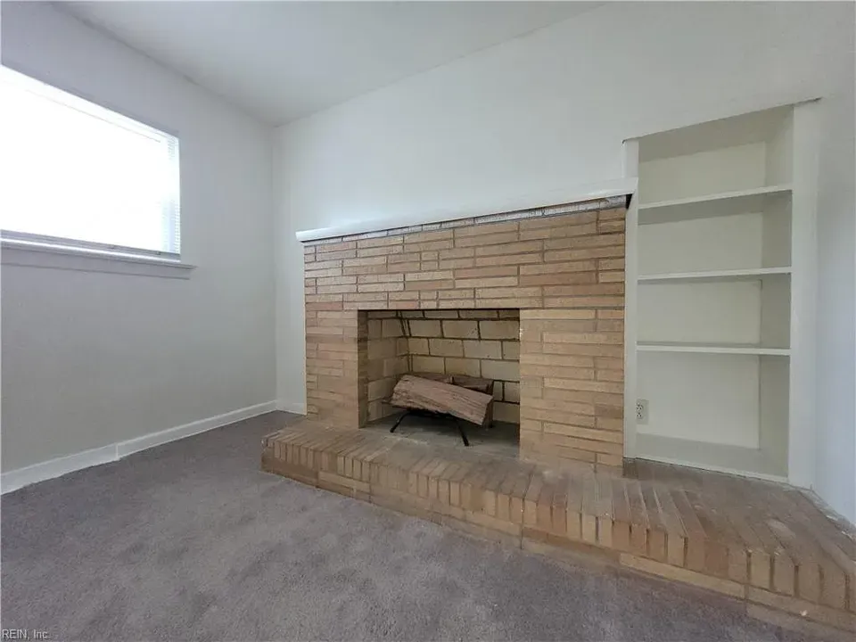 3 Bed 2 Bath Established Mid-Century Residence in Norfolk, VA - 3