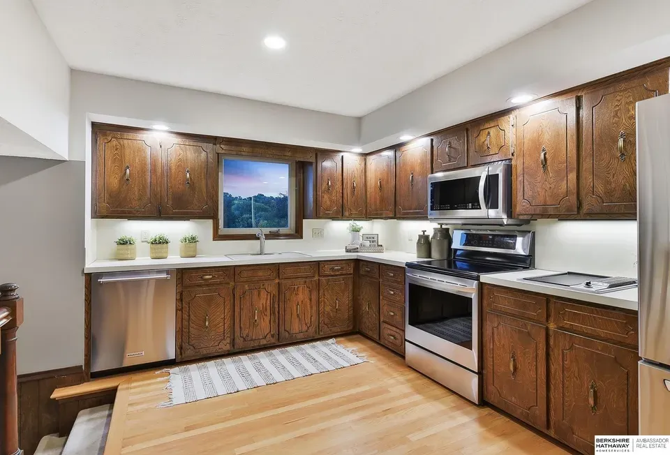 3 Bed 2 Bath Established Mid-Century Residence in Omaha, NE - 5