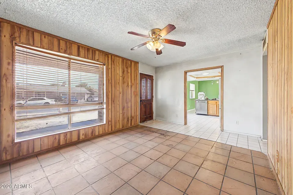 3 Bed 2 Bath Established Mid-Century Residence in Phoenix, AZ - 5