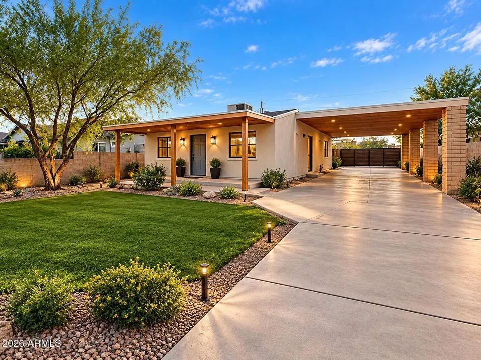 3 Bed 2 Bath Established Mid-Century Residence in Phoenix, AZ - 2