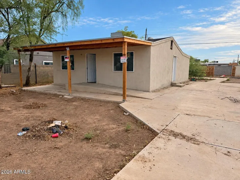 3 Bed 2 Bath Established Mid-Century Residence in Phoenix, AZ - 3