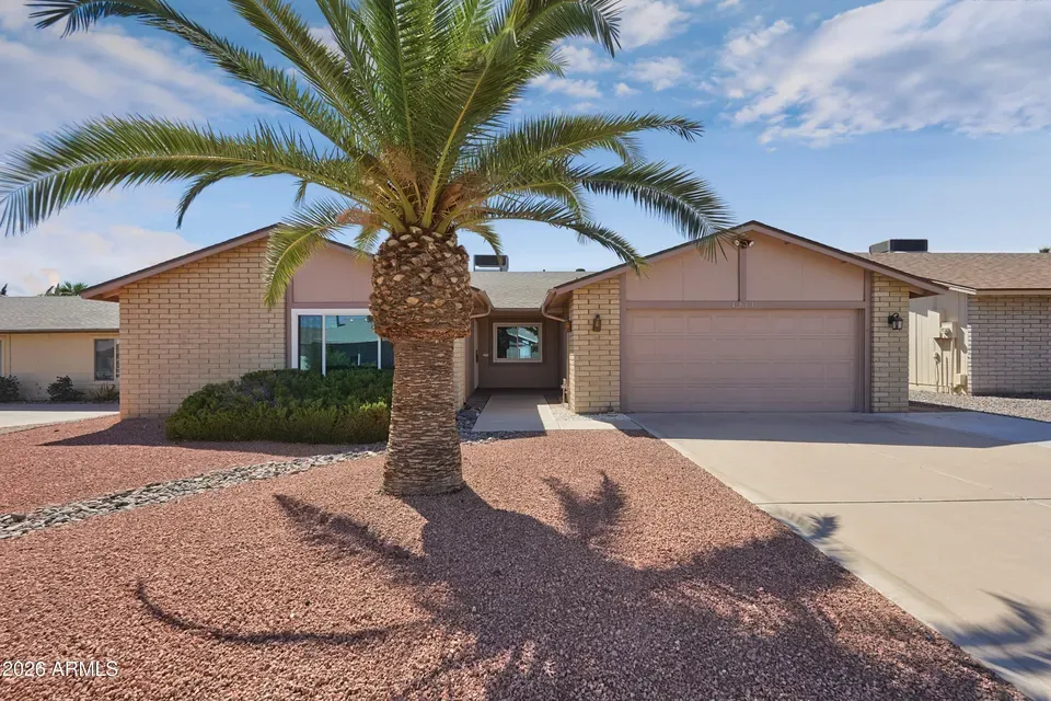 3 Bed 2 Bath Established Mid-Century Residence in Phoenix, AZ - 1