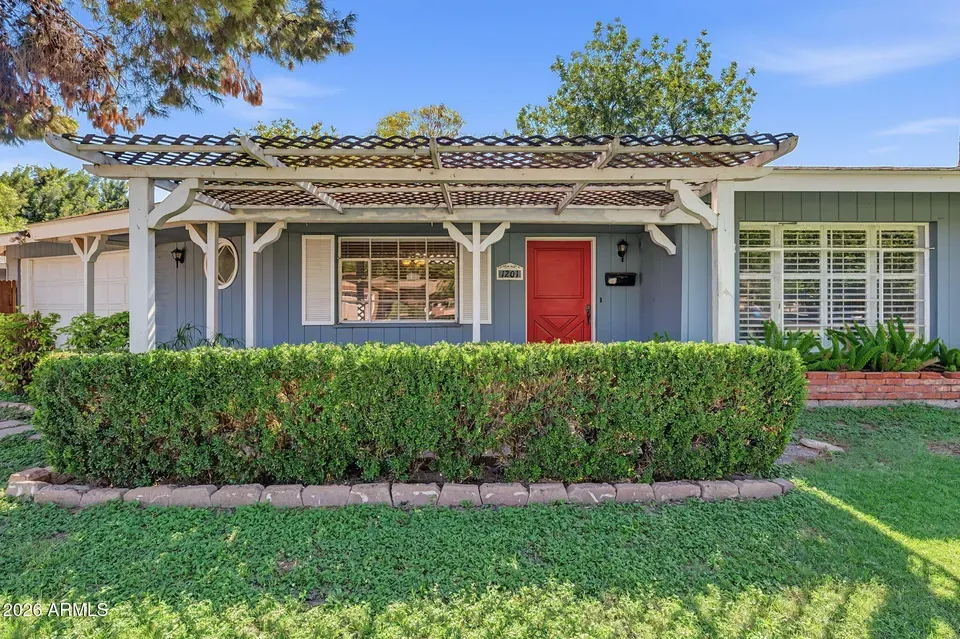 3 Bed 2 Bath Established Mid-Century Residence in Phoenix, AZ - 2
