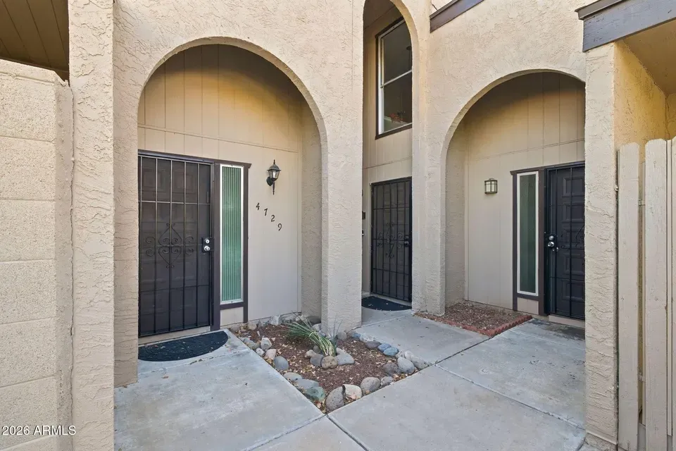 3 Bed 2 Bath Established Mid-Century Residence in Phoenix, AZ - 2