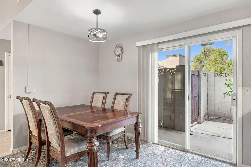 3 Bed 2 Bath Established Mid-Century Residence in Phoenix, AZ - 5