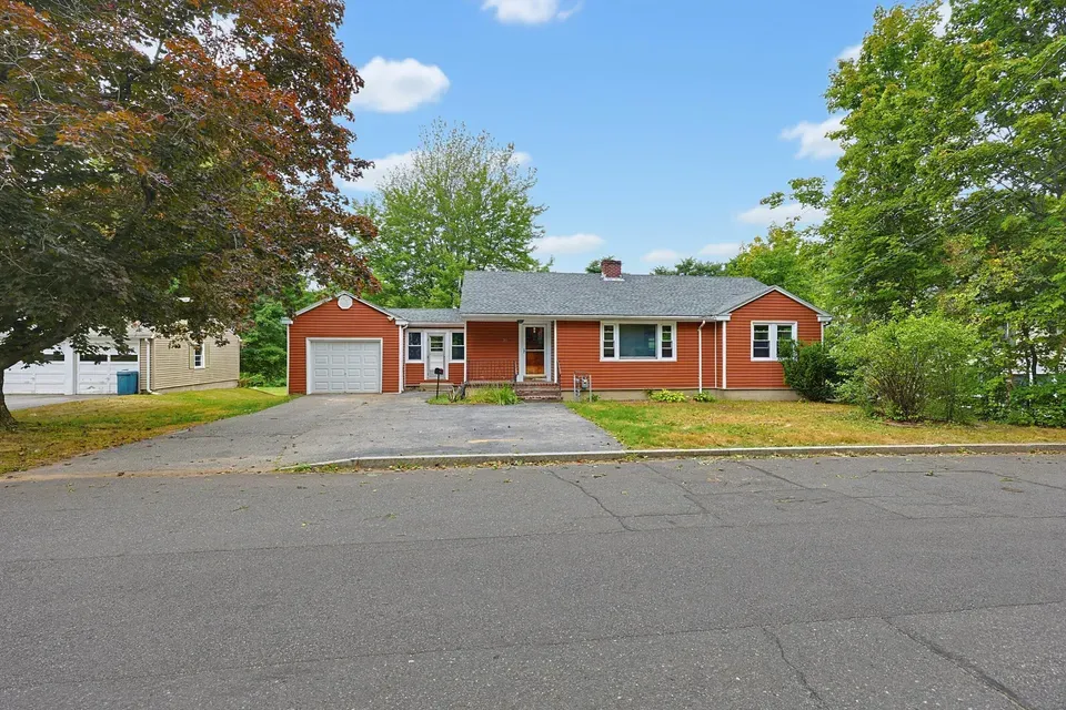 3 Bed 2 Bath Established Mid-Century Residence in Portland, ME - 1