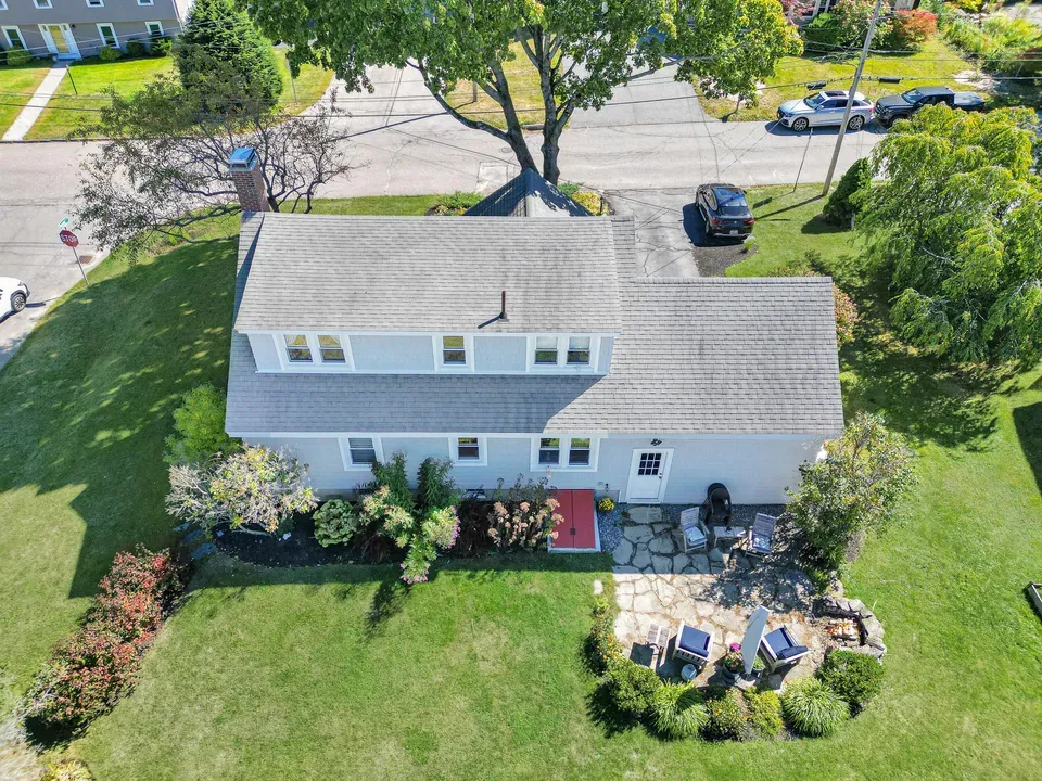 3 Bed 2 Bath Established Mid-Century Residence in Portland, ME - 2