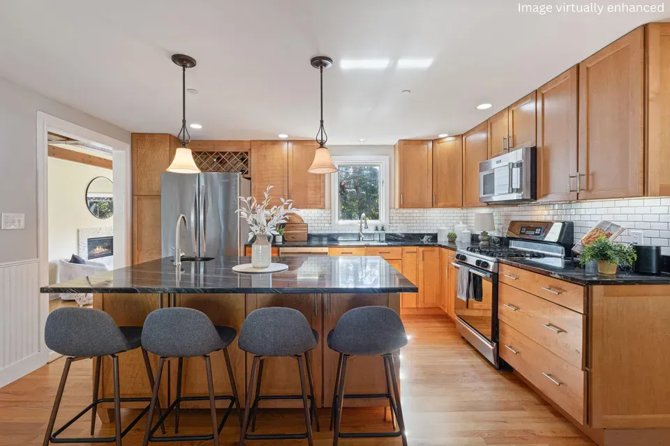 3 Bed 2 Bath Established Mid-Century Residence in Portland, ME - 3