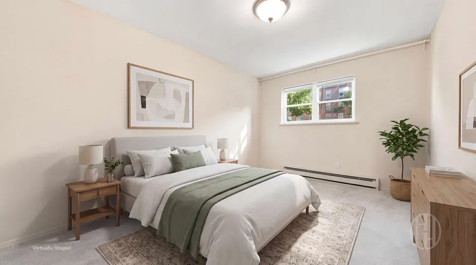 3 Bed 2 Bath Established Mid-Century Residence in Queens, NY - 3