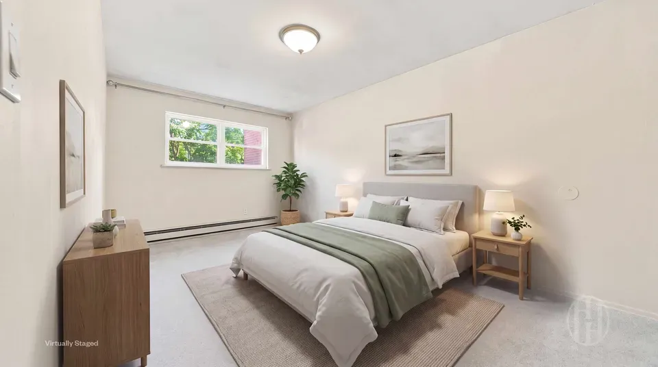 3 Bed 2 Bath Established Mid-Century Residence in Queens, NY - 4