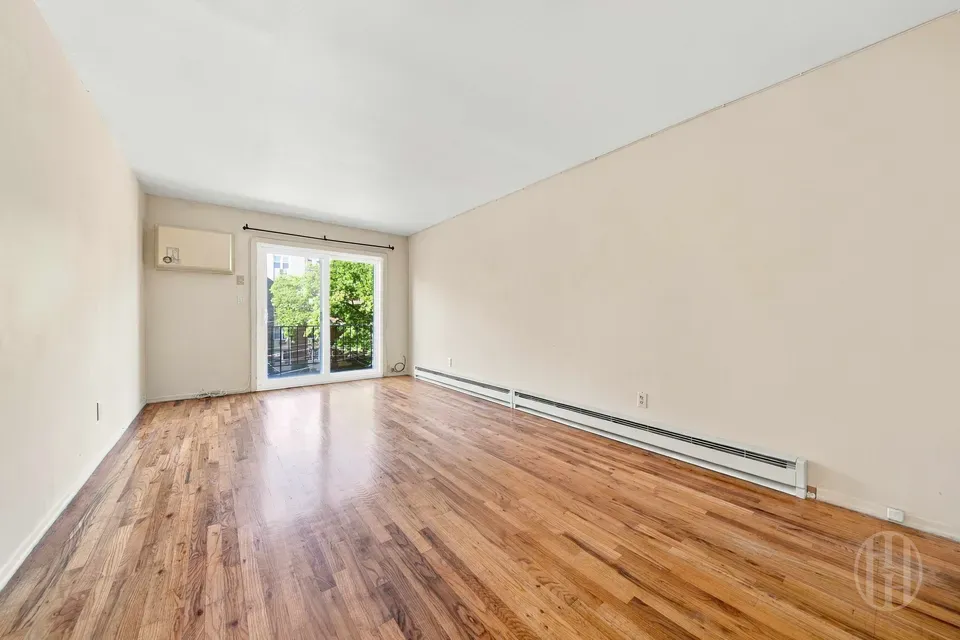 3 Bed 2 Bath Established Mid-Century Residence in Queens, NY - 5