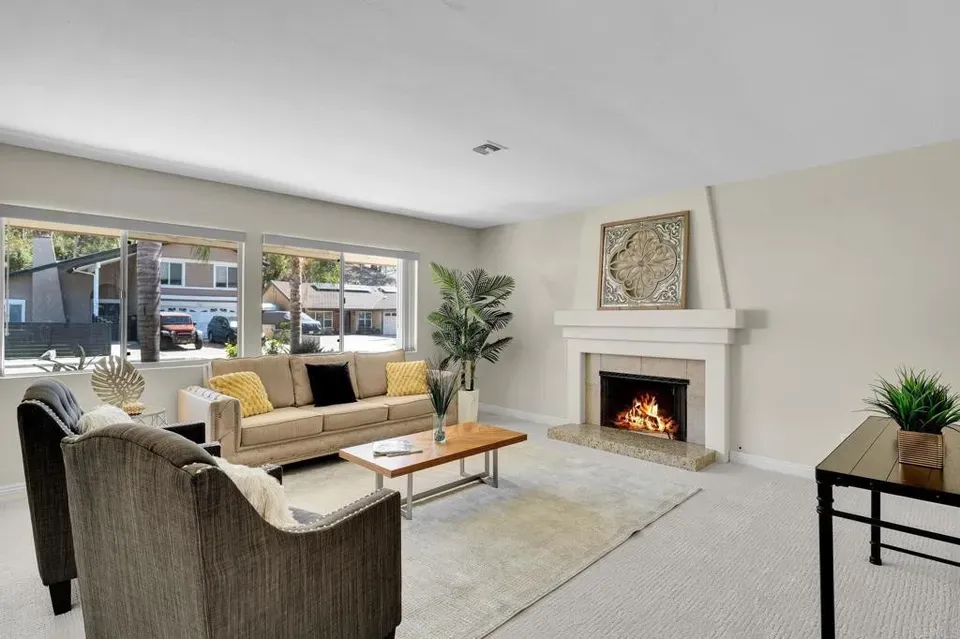 3 Bed 2 Bath Established Mid-Century Residence in San Diego, CA - 4