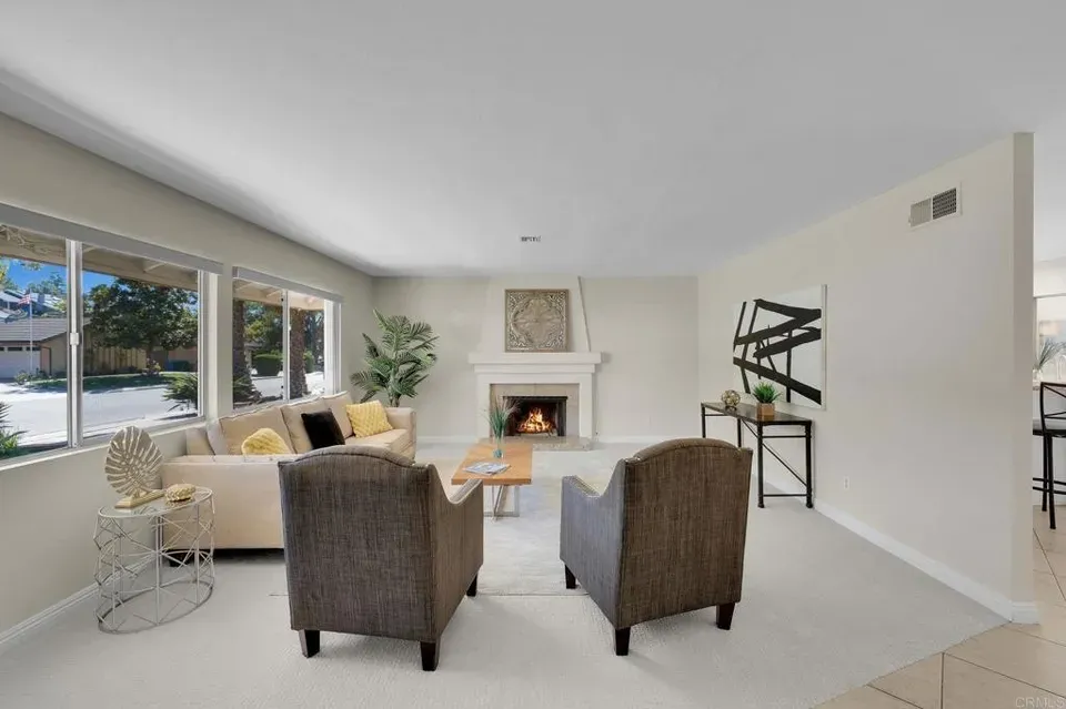 3 Bed 2 Bath Established Mid-Century Residence in San Diego, CA - 5