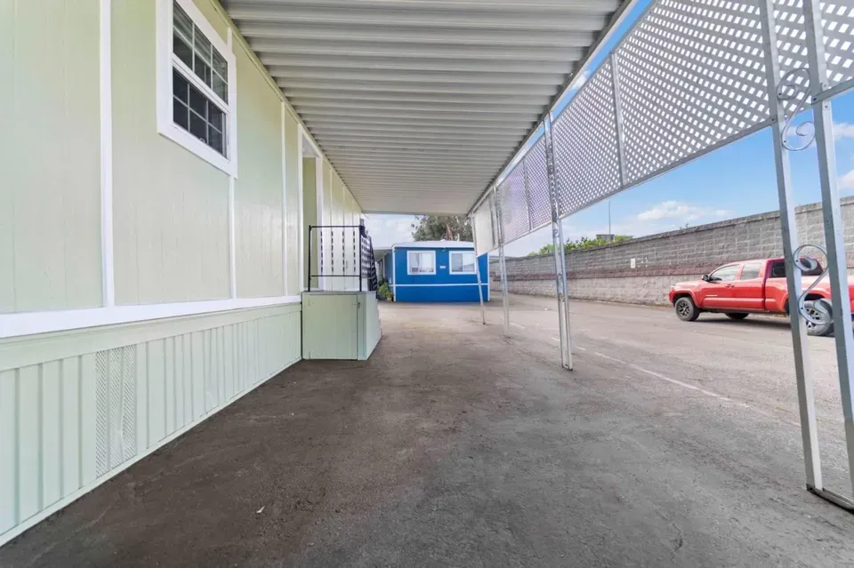 3 Bed 2 Bath Established Mid-Century Residence in San Jose, CA - 2