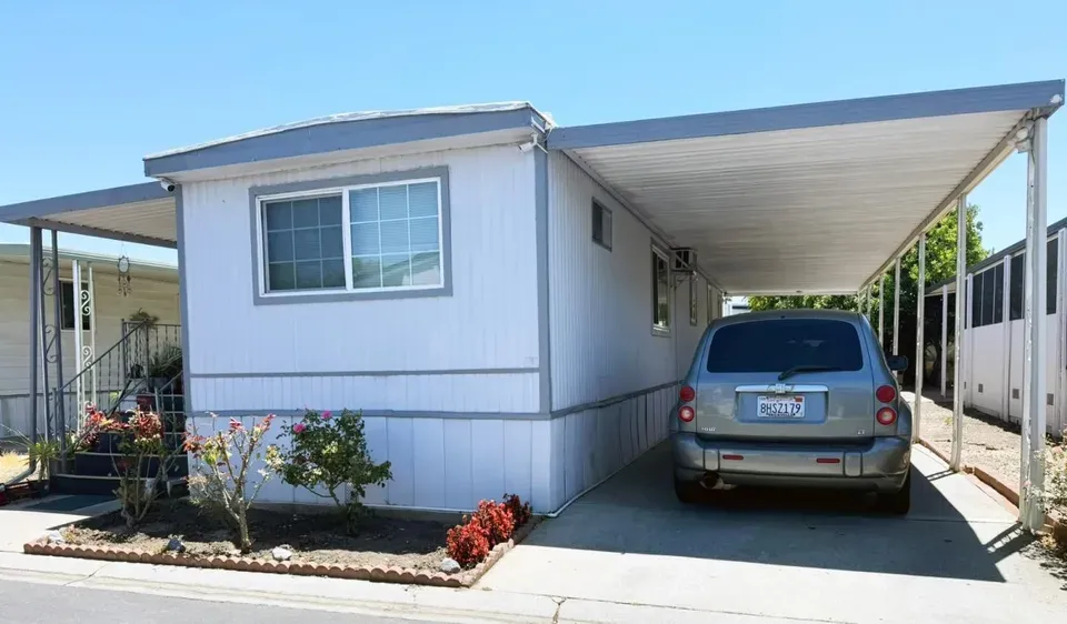3 Bed 2 Bath Established Mid-Century Residence in San Jose, CA - 3