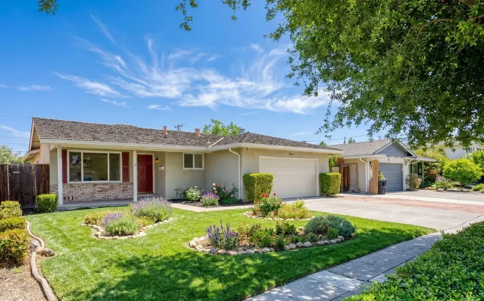 3 Bed 2 Bath Established Mid-Century Residence in San Jose, CA - 3