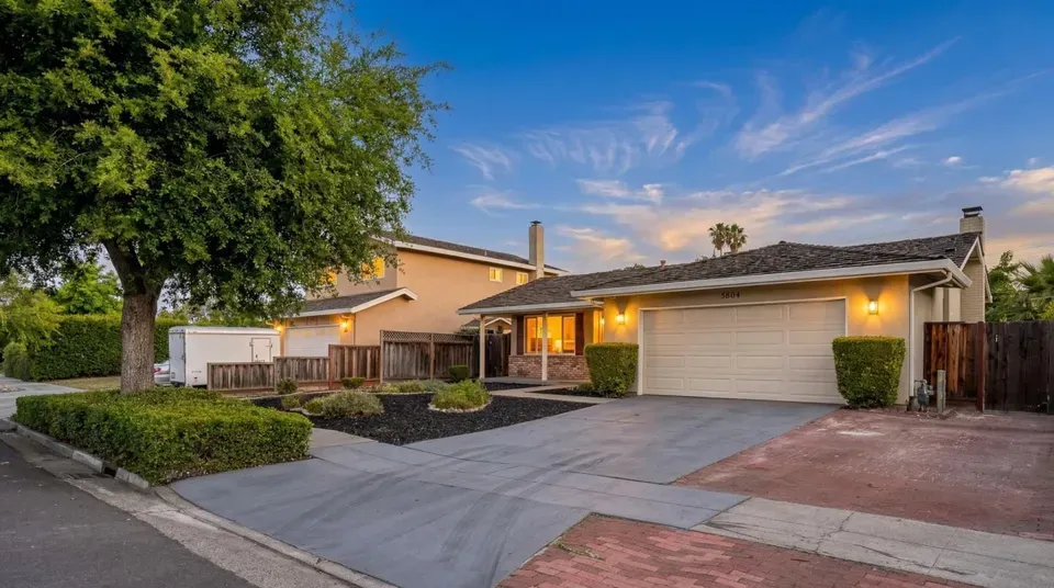 3 Bed 2 Bath Established Mid-Century Residence in San Jose, CA - 4