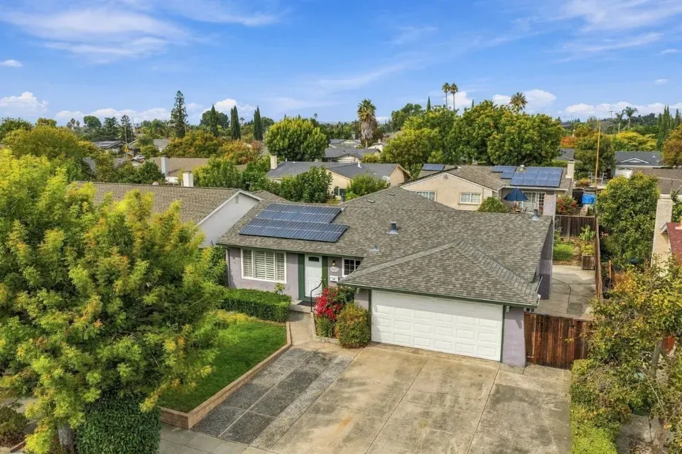 3 Bed 2 Bath Established Mid-Century Residence in San Jose, CA - 2