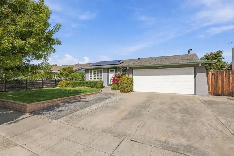 3 Bed 2 Bath Established Mid-Century Residence in San Jose, CA - 3