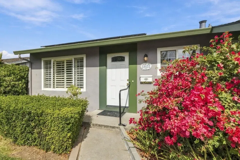 3 Bed 2 Bath Established Mid-Century Residence in San Jose, CA - 4