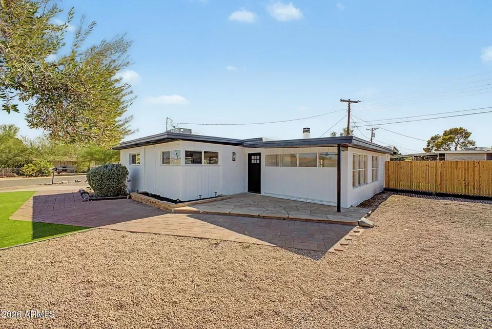 3 Bed 2 Bath Established Mid-Century Residence in Scottsdale, AZ - 5