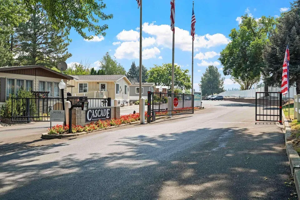3 Bed 2 Bath Established Mid-Century Residence in Spokane, WA - 2