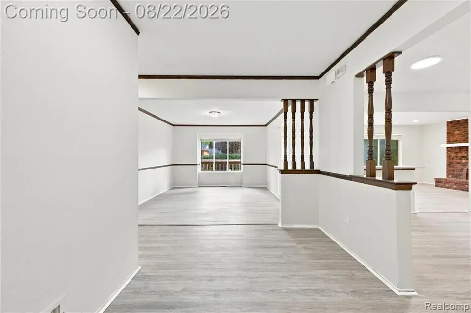 3 Bed 2 Bath Established Mid-Century Residence in Troy, MI - 4