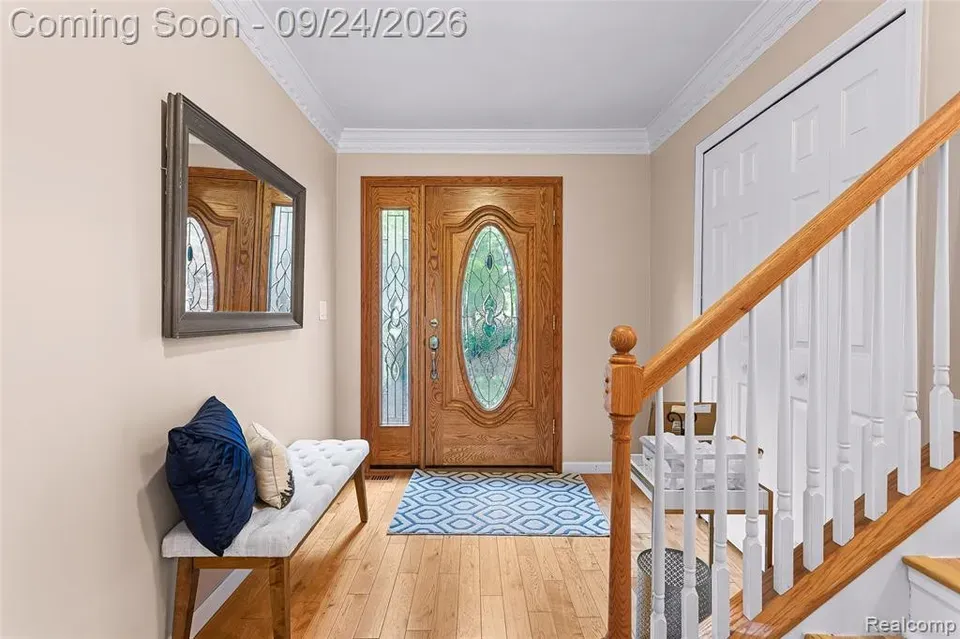 3 Bed 2 Bath Established Mid-Century Residence in Troy, MI - 3