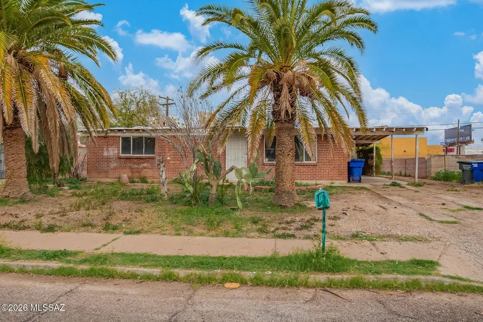 3 Bed 2 Bath Established Mid-Century Residence in Tucson, AZ - 3