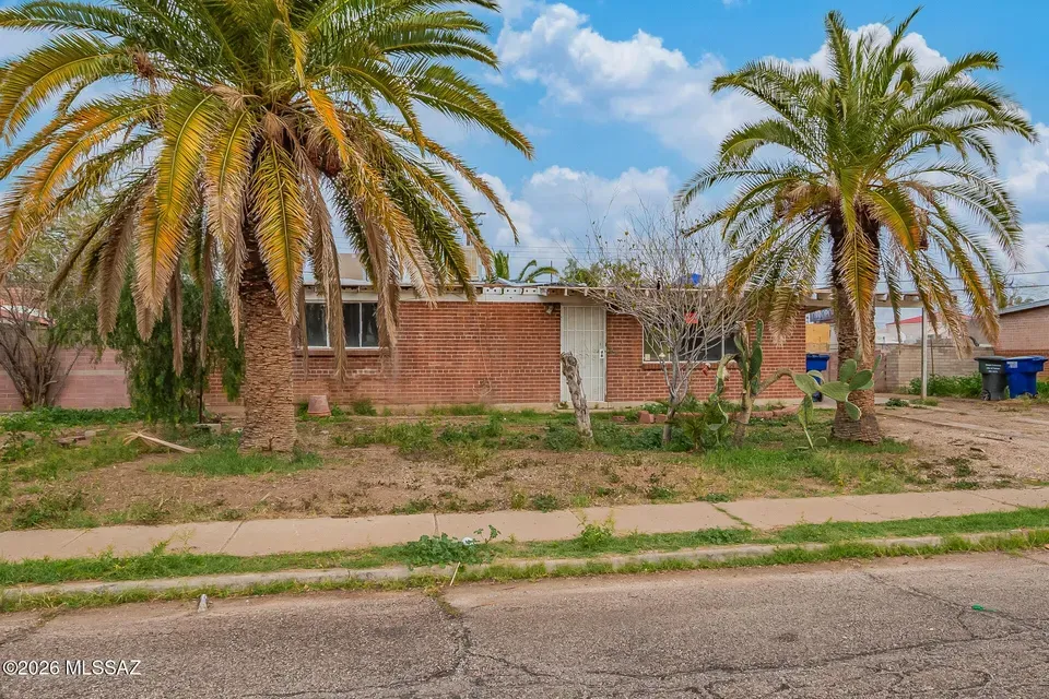 3 Bed 2 Bath Established Mid-Century Residence in Tucson, AZ - 5