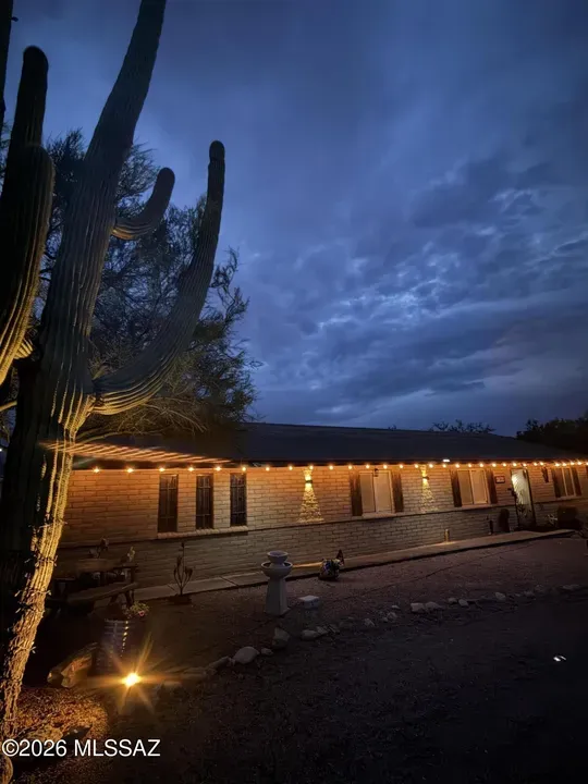 3 Bed 2 Bath Established Mid-Century Residence in Tucson, AZ - 3