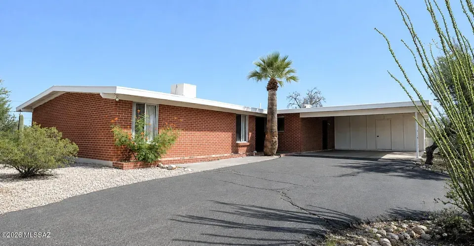 3 Bed 2 Bath Established Mid-Century Residence in Tucson, AZ - 5