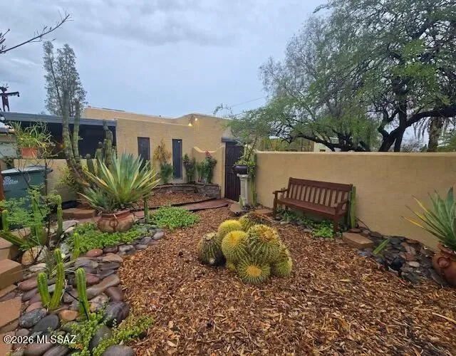3 Bed 2 Bath Established Mid-Century Residence in Tucson, AZ - 5
