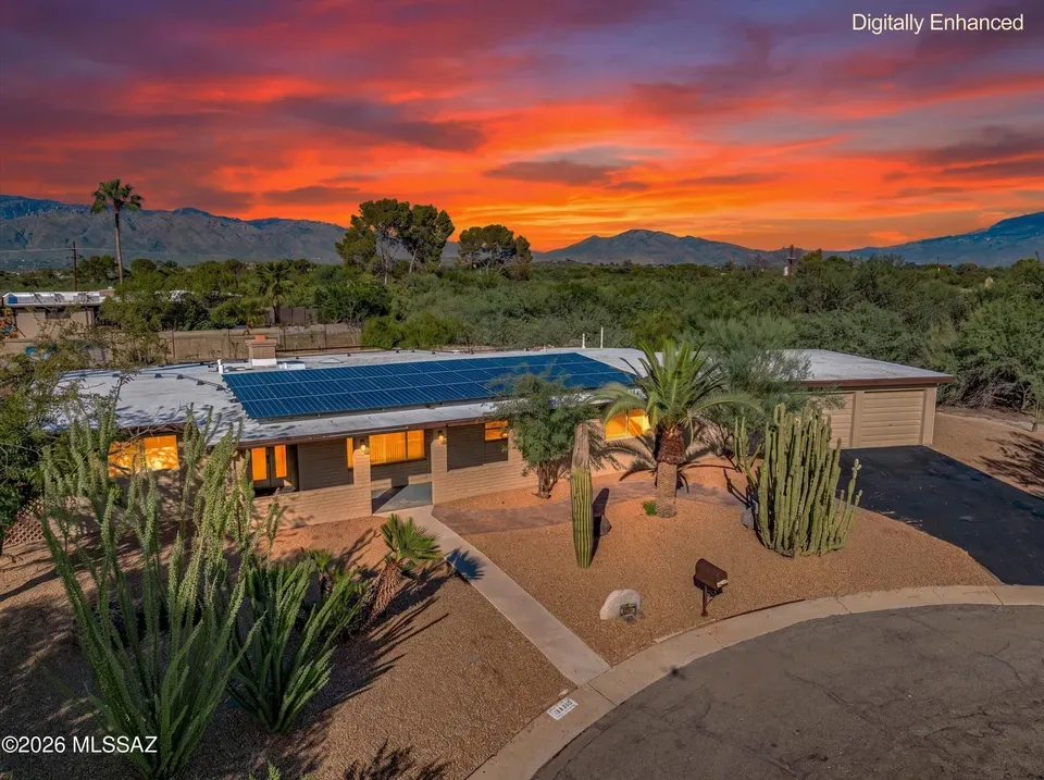 3 Bed 2 Bath Established Mid-Century Residence in Tucson, AZ