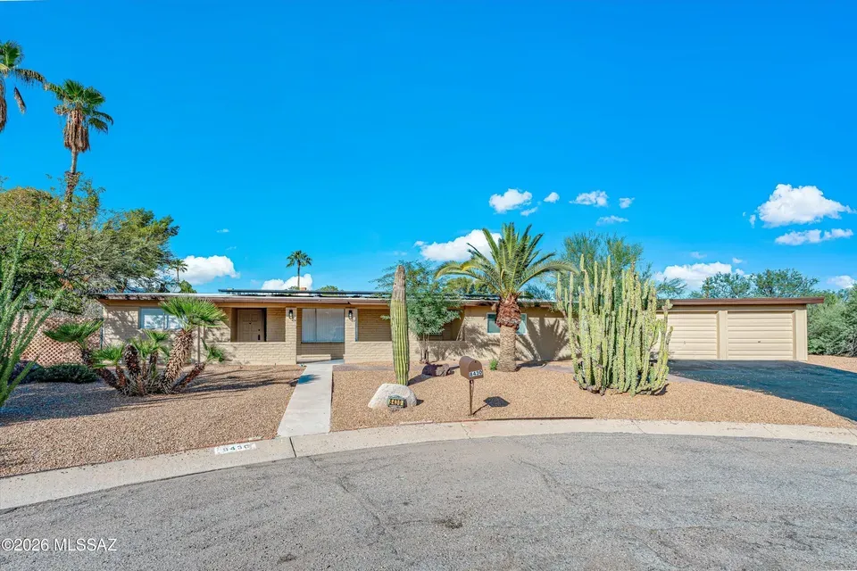 3 Bed 2 Bath Established Mid-Century Residence in Tucson, AZ - 2