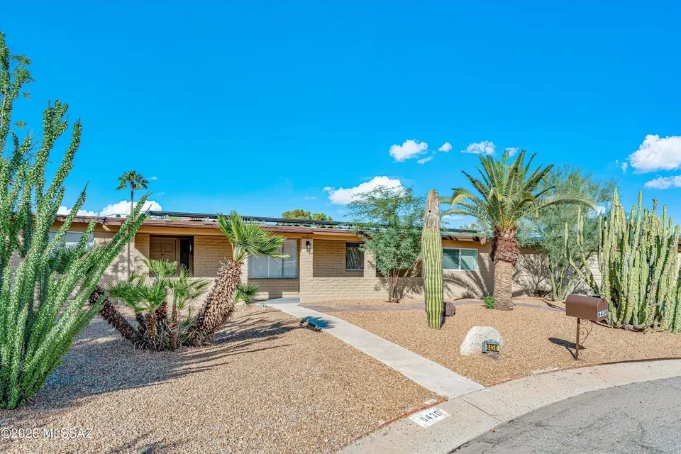 3 Bed 2 Bath Established Mid-Century Residence in Tucson, AZ - 4