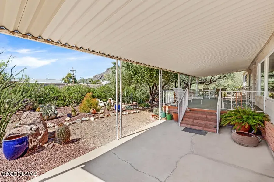 3 Bed 2 Bath Established Mid-Century Residence in Tucson, AZ - 5