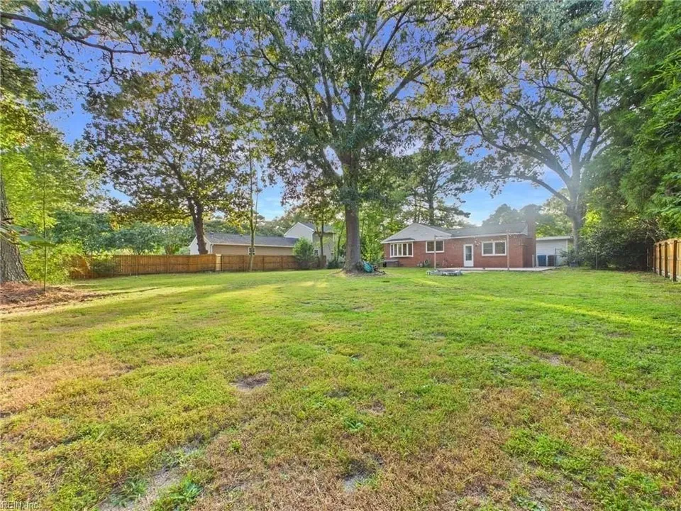 3 Bed 2 Bath Established Mid-Century Residence in Virginia Beach, VA - 2