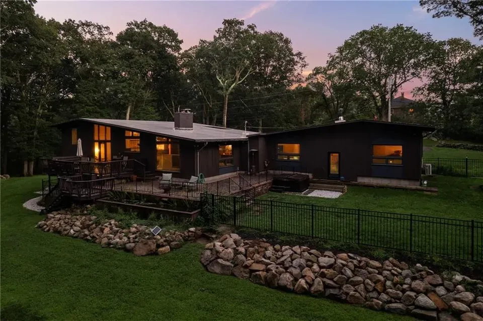 3 Bed 2 Bath Established Mid-Century Residence in Warwick, RI - 1