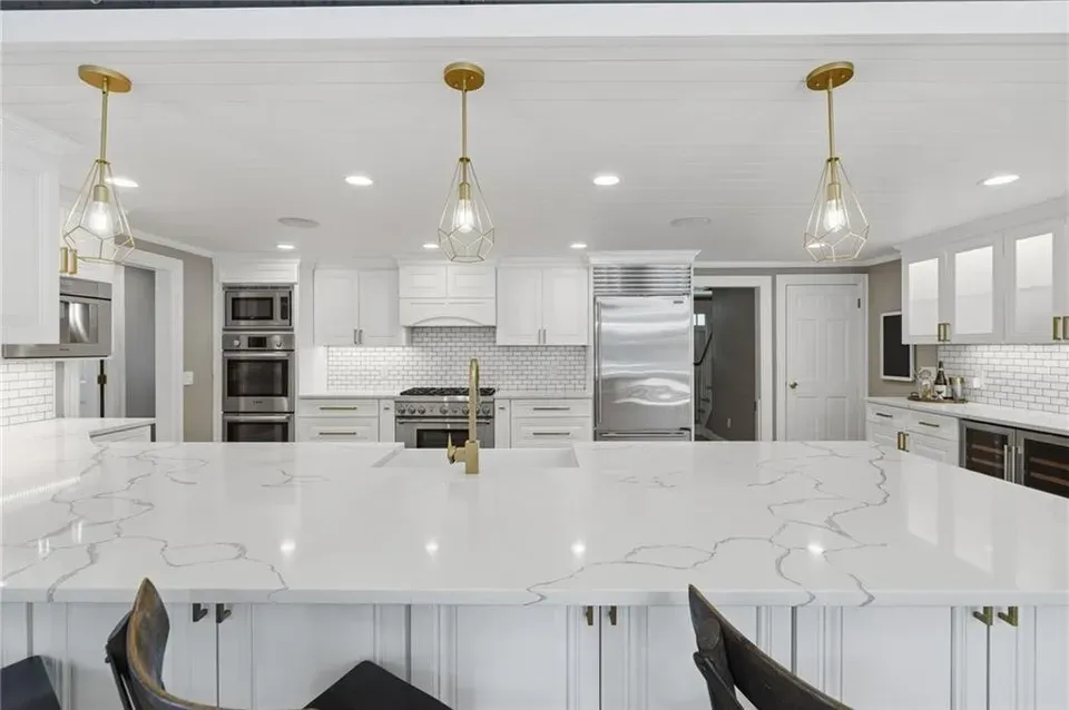 3 Bed 2 Bath Established Mid-Century Residence in Warwick, RI - 2