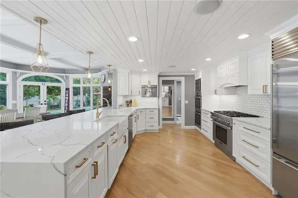 3 Bed 2 Bath Established Mid-Century Residence in Warwick, RI - 3