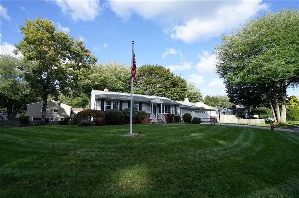 3 Bed 2 Bath Established Mid-Century Residence in Warwick, RI - 3