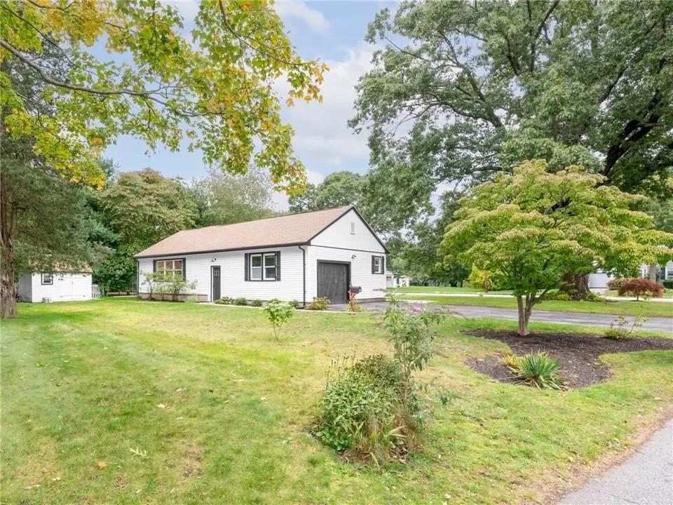 3 Bed 2 Bath Established Mid-Century Residence in Warwick, RI - 2