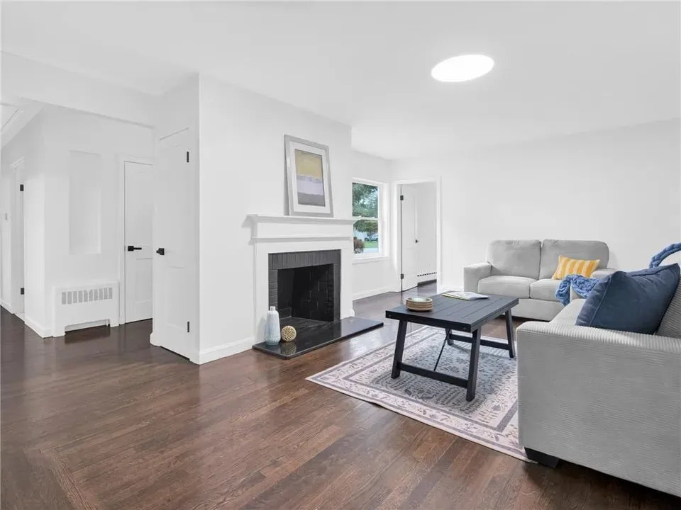 3 Bed 2 Bath Established Mid-Century Residence in Warwick, RI - 5