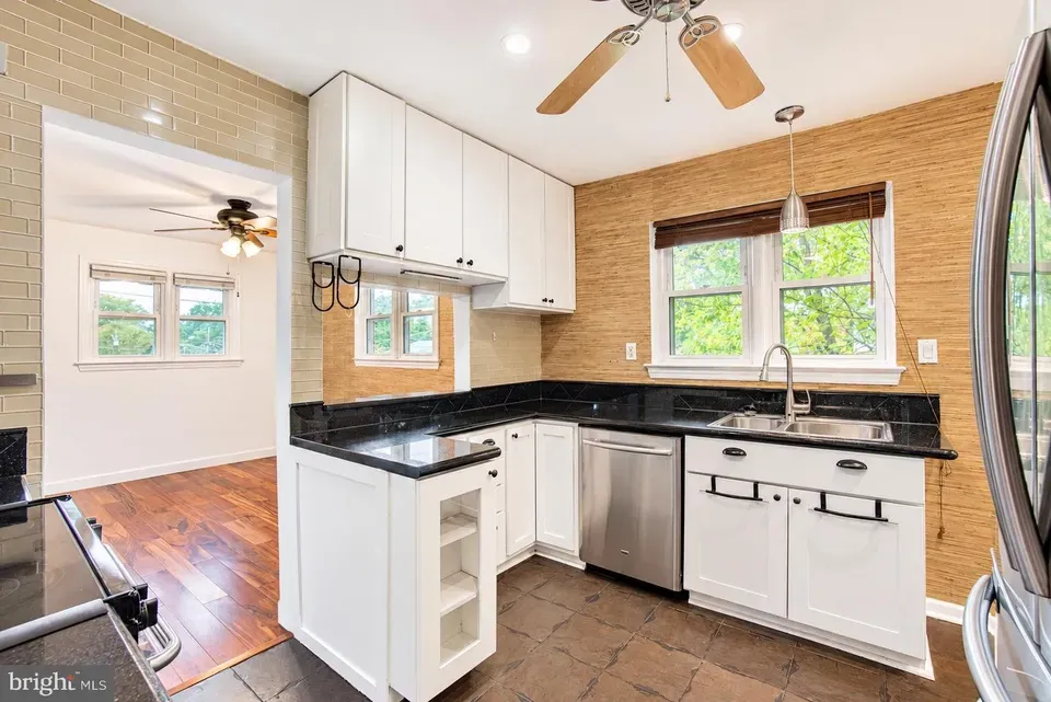 3 Bed 2 Bath Established Mid-Century Residence in Washington, DC - 4