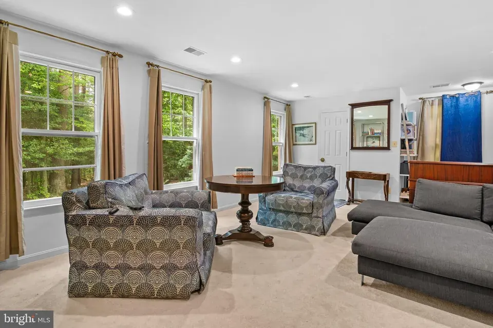 3 Bed 2 Bath Established Multi-Level Townhouse in Annapolis, MD - 2