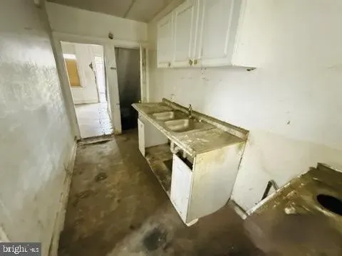 3 Bed 2 Bath Established Multi-Level Townhouse in Baltimore, MD - 4