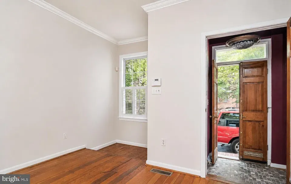 3 Bed 2 Bath Established Multi-Level Townhouse in Baltimore, MD - 2