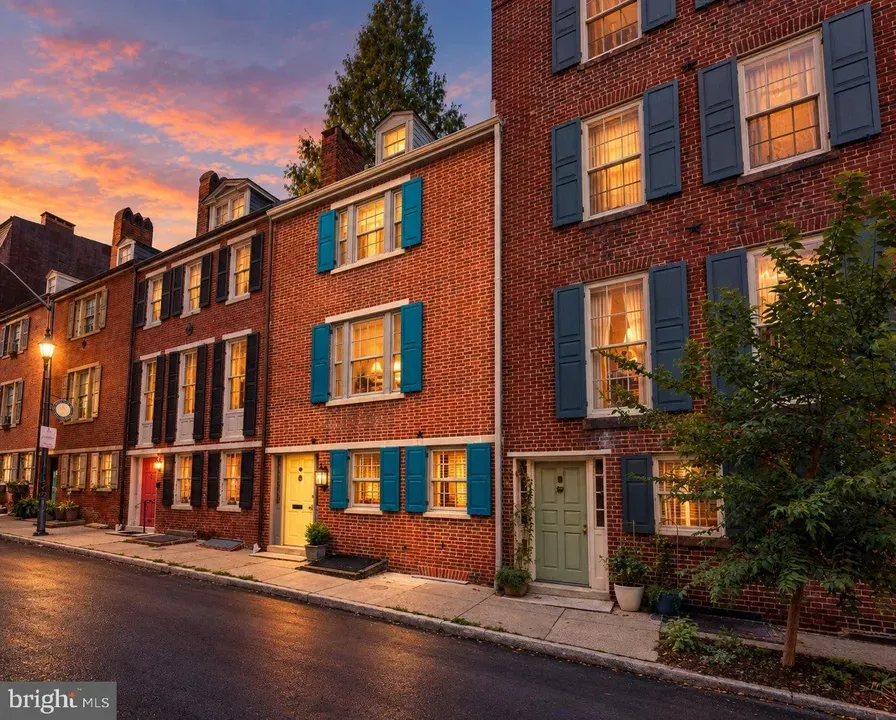 3 Bed 2 Bath Established Multi-Level Townhouse in Baltimore, MD